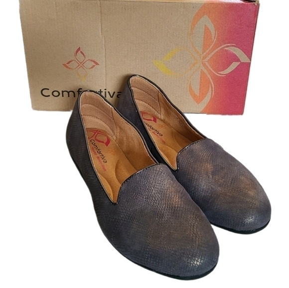7.5 - Comfortiva | Marybeth Charcoal Loafer Flats - Picture 10 of 10
